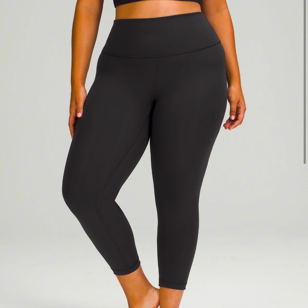 Lululemon Athletica Cropped Leggings